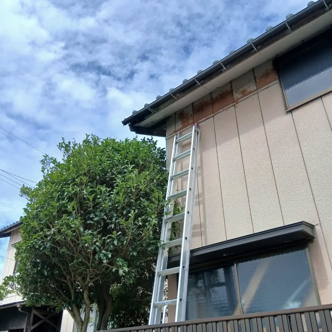 お疲れ様です！なじら家です！